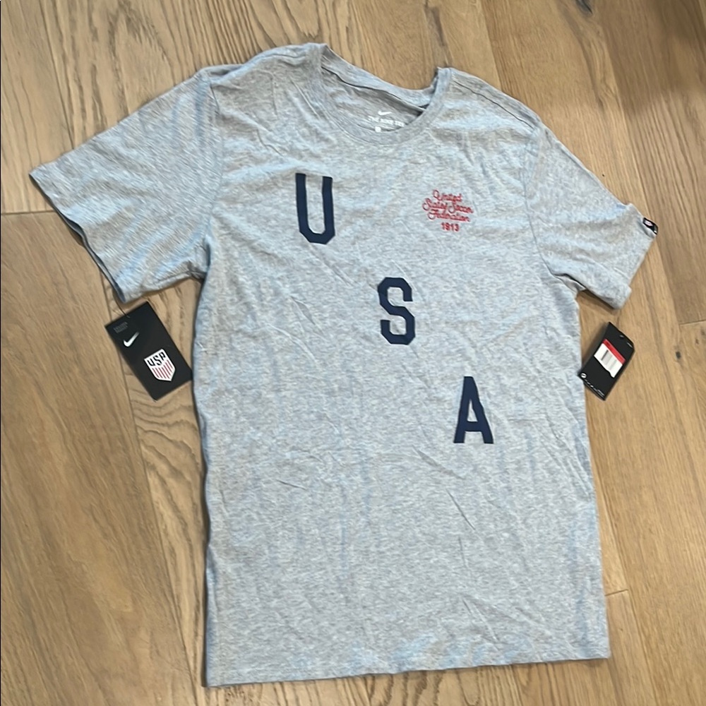 Nike USA Soccer Federation TShirt USMNT size Large Gray Tee